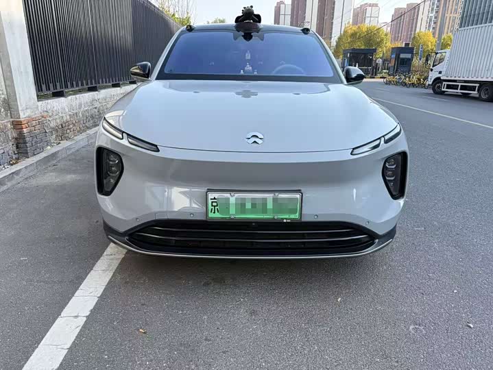 Фото 2 - Nio EC6