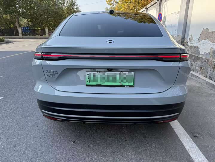 Фото 9 - Nio EC6