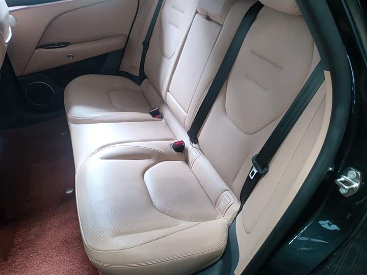 Фото 17 - BAIC Arcfox Alpha T5