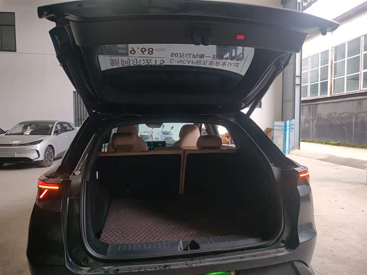 Фото 19 - BAIC Arcfox Alpha T5