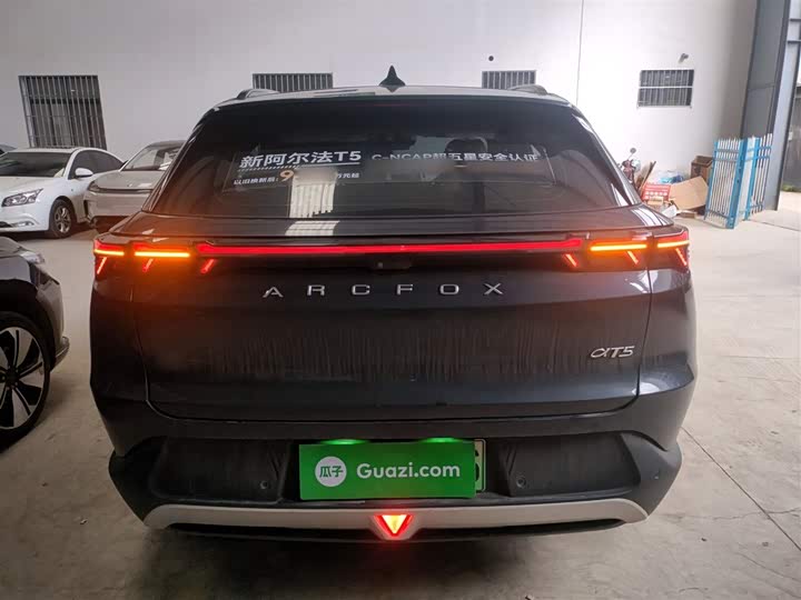 Фото 6 - BAIC Arcfox Alpha T5