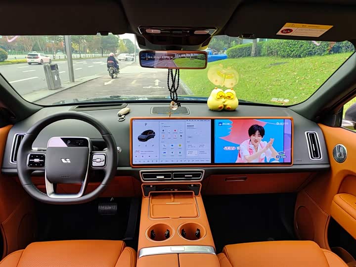 Фото 11 - LiXiang L9