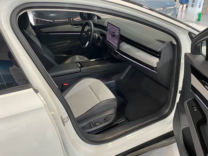 Фото 10 - Volkswagen ID.7 Vizzion