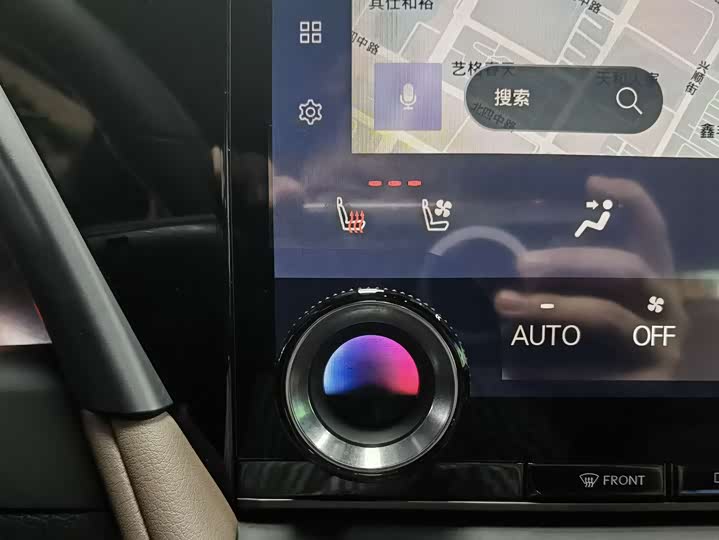 Фото 13 - Lexus ES