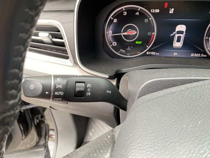 Фото 10 - Hongqi HS7