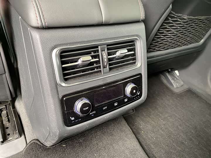 Фото 25 - Hongqi HS7