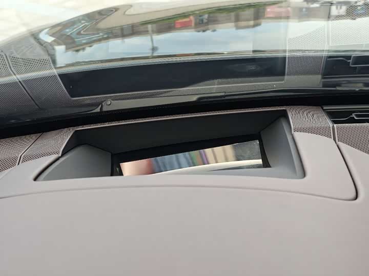 Фото 5 - Bentley Flying Spur