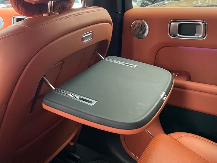 Фото 11 - LiXiang L8