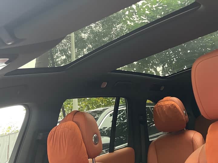 Фото 13 - LiXiang L8