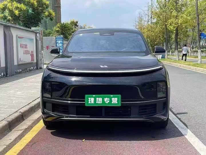 Фото 2 - LiXiang L8