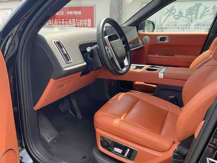 Фото 9 - LiXiang L8