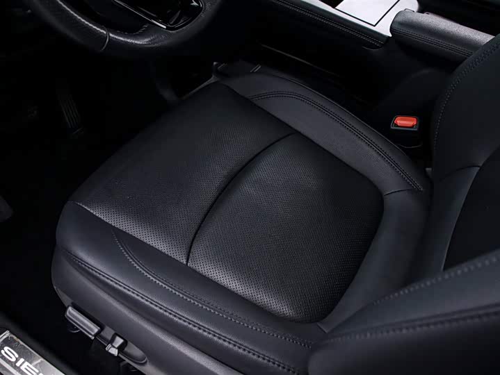 Фото 13 - Toyota Sienna