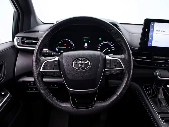 Фото 7 - Toyota Sienna