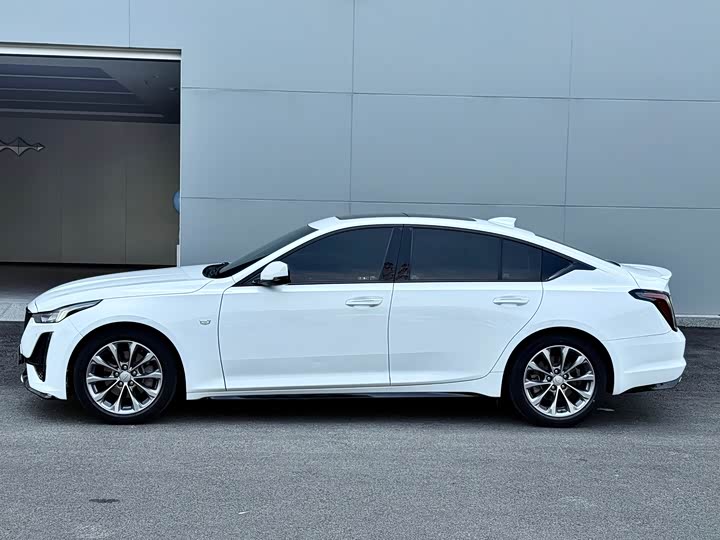 Фото 4 - Cadillac CT5