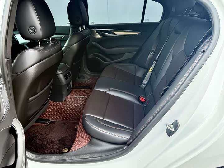 Фото 6 - Cadillac CT5