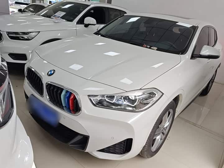 Фото 1 - BMW X2