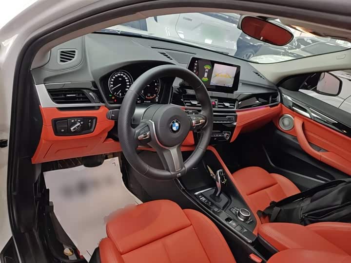 Фото 10 - BMW X2