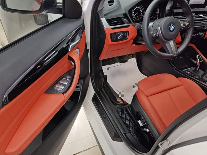 Фото 16 - BMW X2