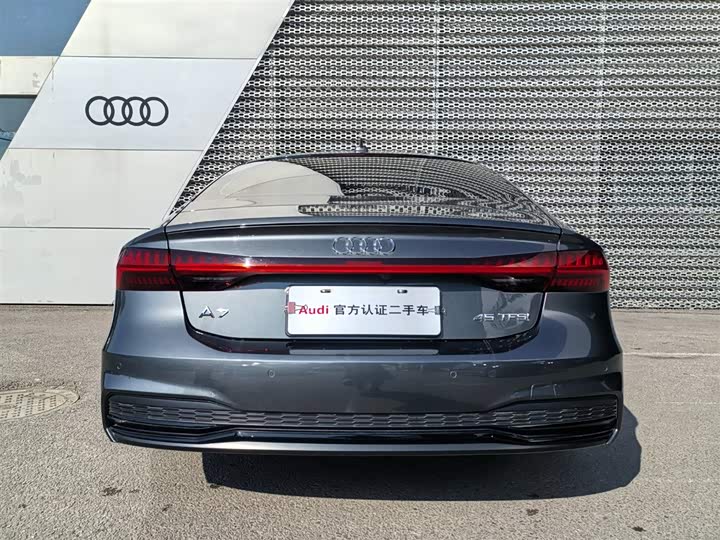 Фото 20 - Audi A7