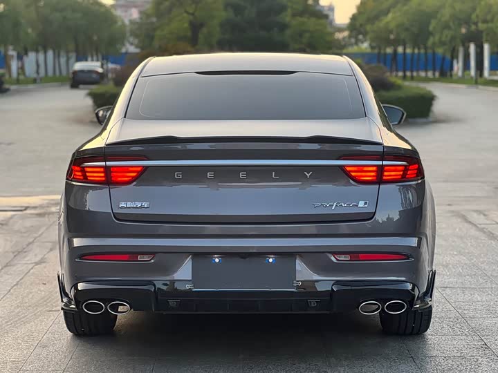 Фото 16 - Geely Preface