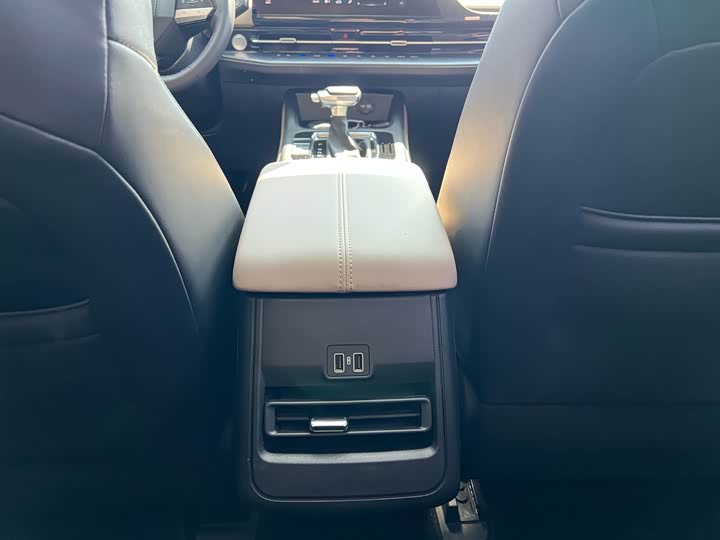 Фото 13 - Changan CS55 Plus