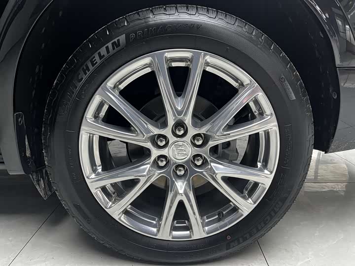 Фото 13 - Buick Enclave