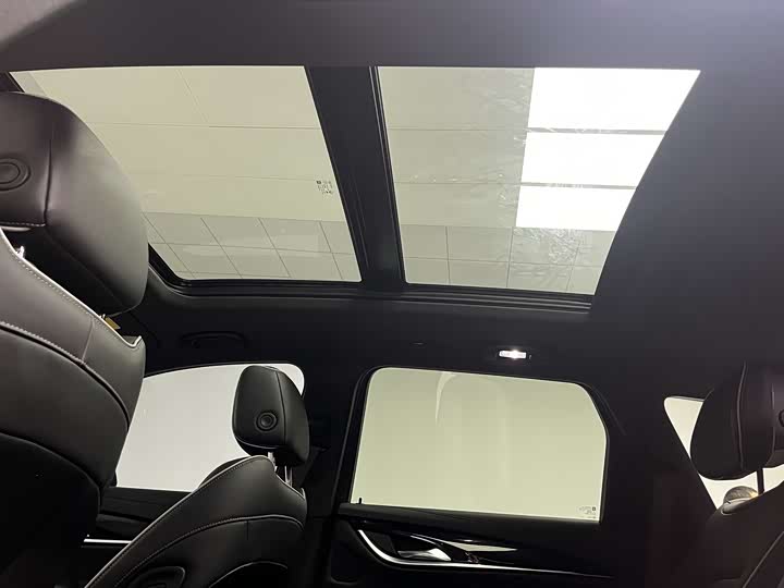 Фото 16 - Buick Enclave