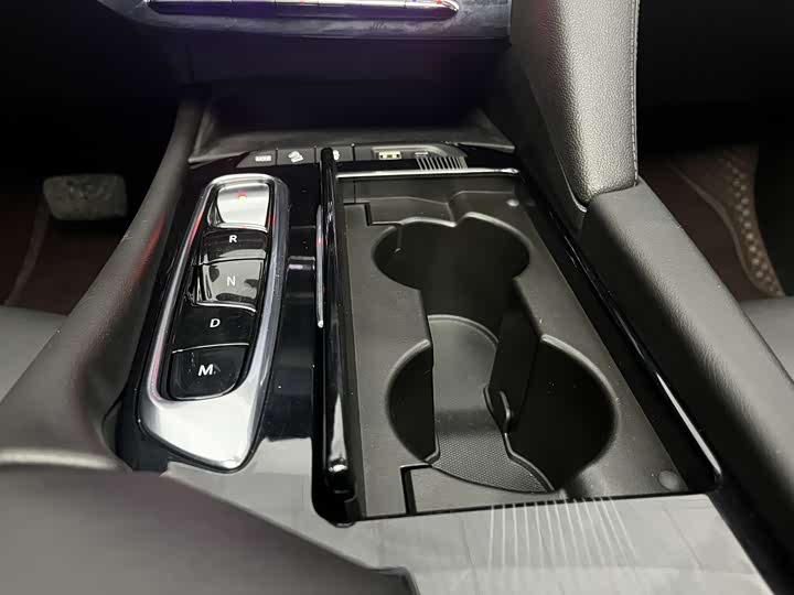 Фото 8 - Buick Enclave