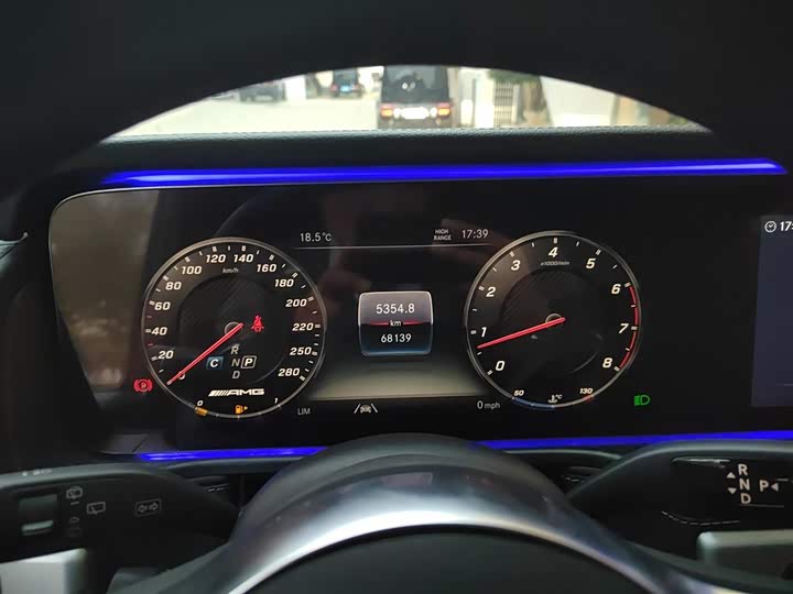 Фото 13 - Mercedes-Benz G-Class