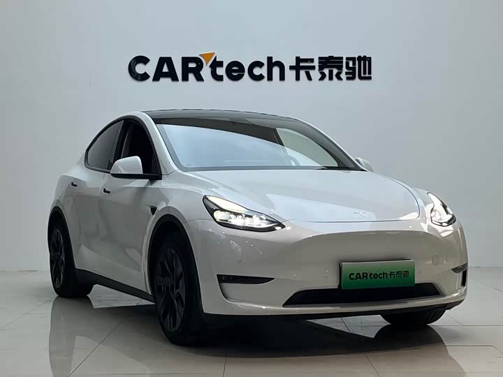 Фото 4 - Tesla Model Y