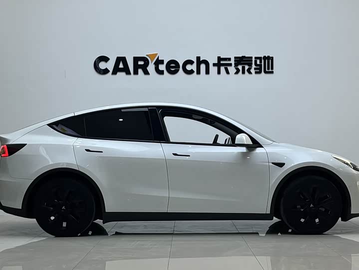 Фото 5 - Tesla Model Y
