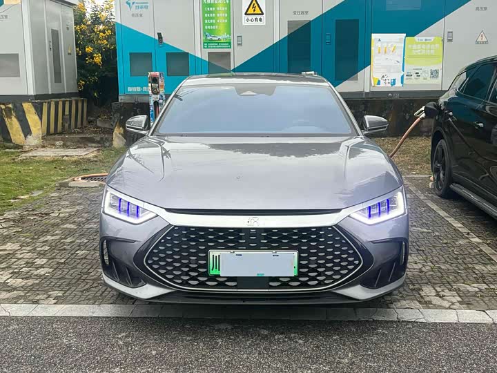 Фото 2 - BYD Han