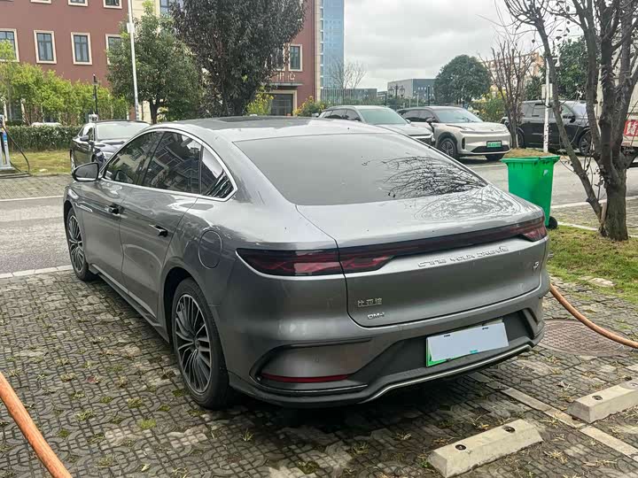 Фото 3 - BYD Han