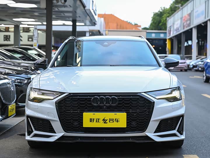 Фото 2 - Audi A6