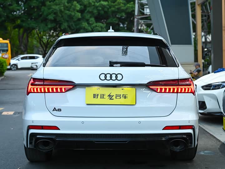 Фото 5 - Audi A6