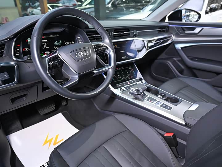 Фото 7 - Audi A6