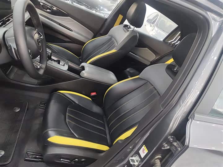 Фото 15 - GAC Trumpchi Empow R