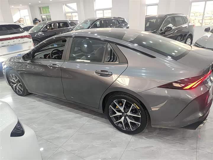 Фото 5 - GAC Trumpchi Empow R