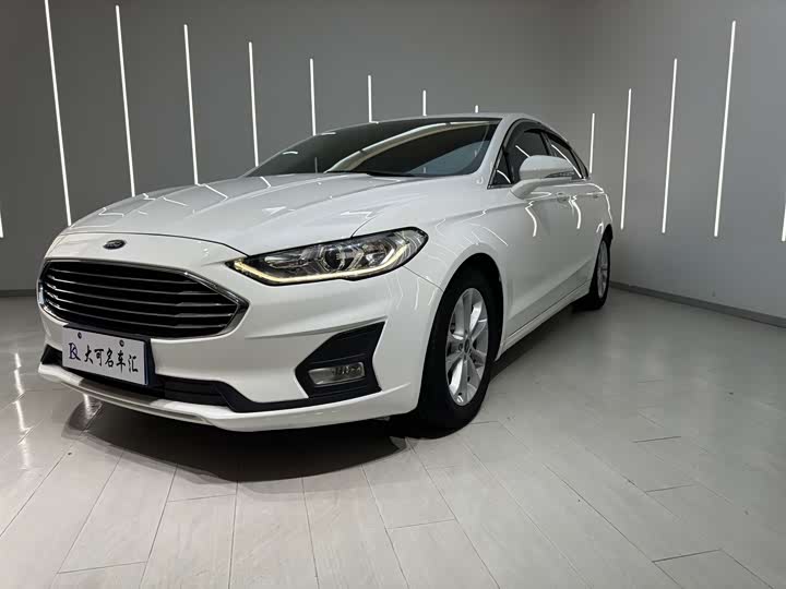 Фото 1 - Ford Mondeo