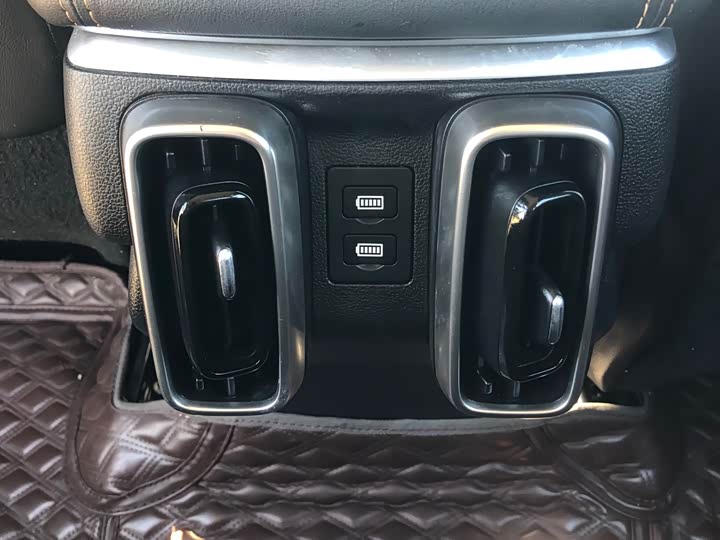 Фото 16 - Haval Dargo