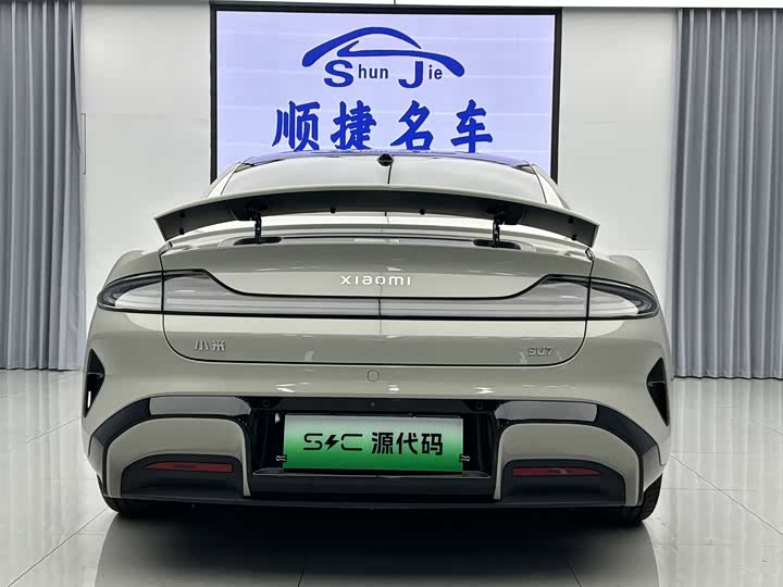 Фото 29 - Xiaomi SU7