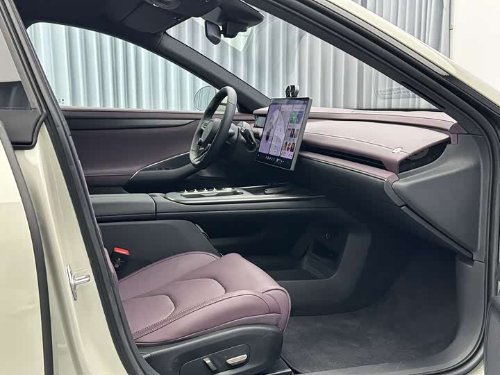 Фото 7 - Xiaomi SU7