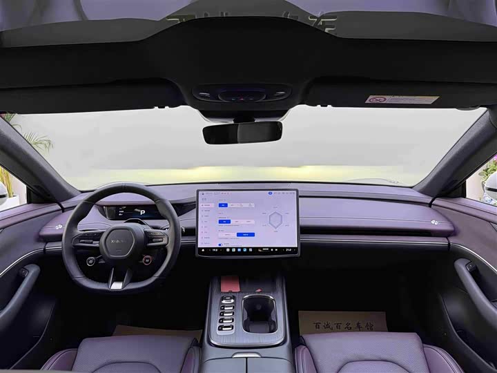 Фото 16 - Xiaomi SU7