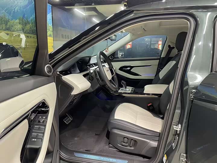 Фото 7 - Land Rover Range Rover Evoque L