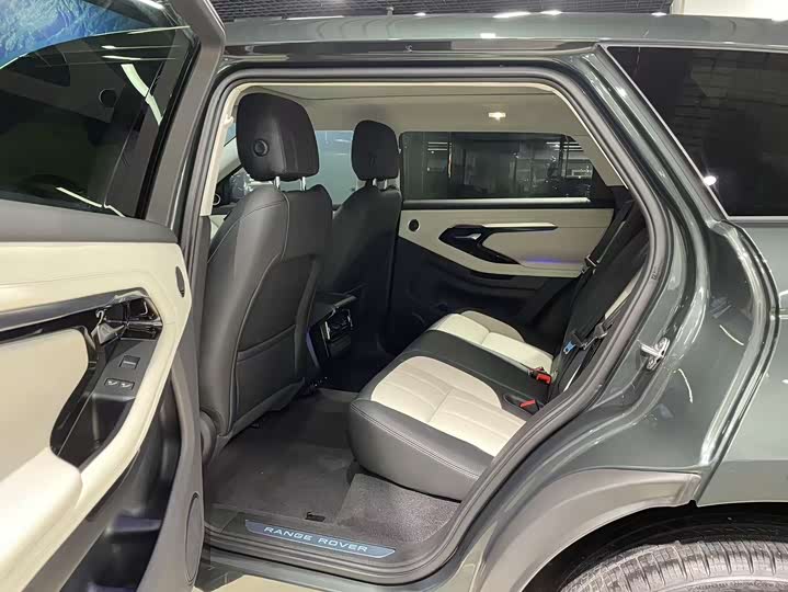 Фото 8 - Land Rover Range Rover Evoque L