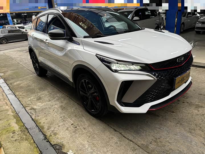 Фото 3 - Geely Coolray