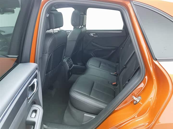 Фото 15 - Porsche Macan