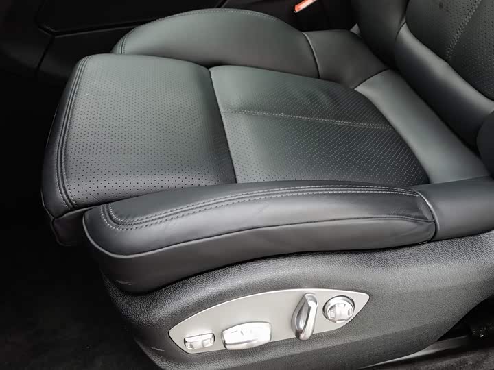 Фото 20 - Porsche Macan