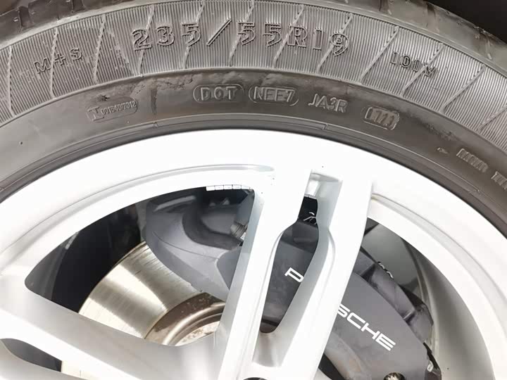 Фото 24 - Porsche Macan