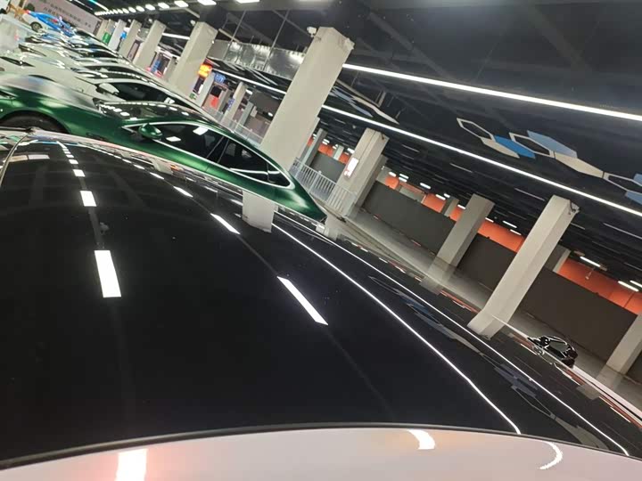 Фото 27 - Zeekr 001